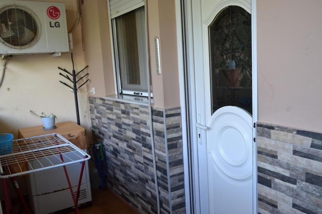 Vasiliki'S Cosy House Apartman Néa Mihanióna Kültér fotó